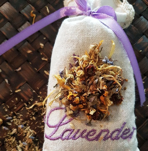 N.201, Hôtel Chamomile